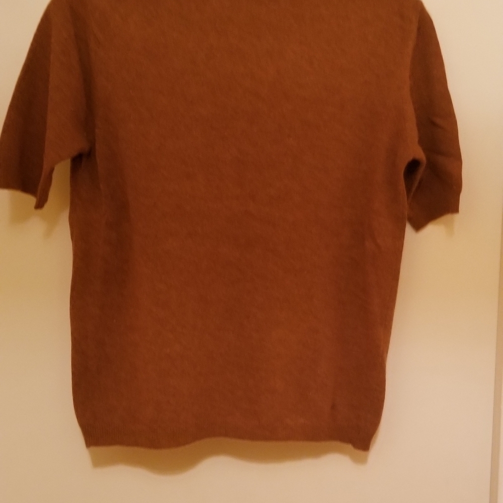 Like New! Ladies Turtleneck